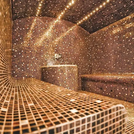 La Dolce Vita 4*